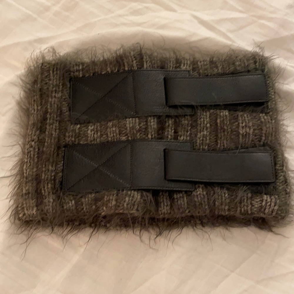 REED KRAKOFF Neck Warmer